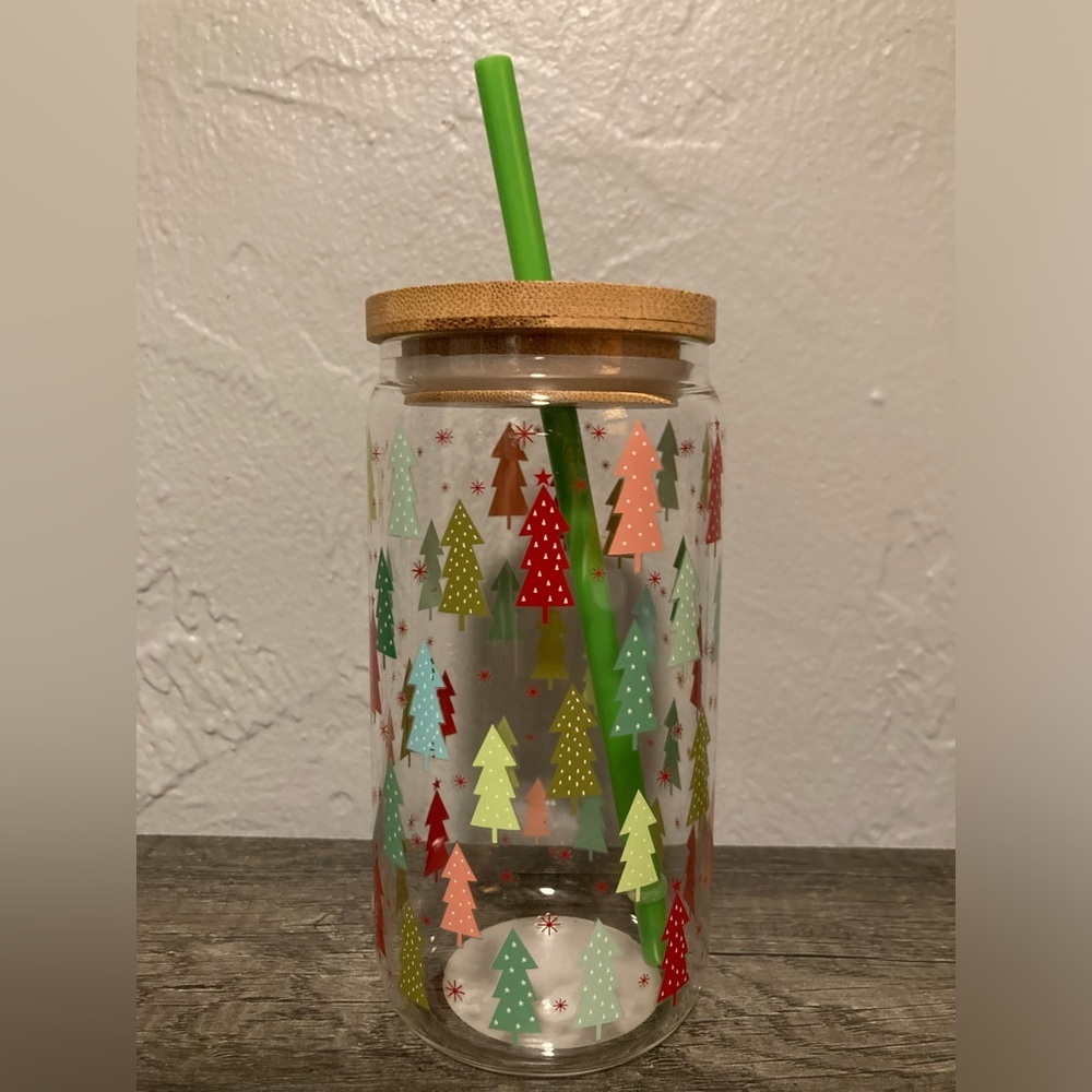 Sleigh Bell Bistro Christmas Tree Glass Tumbler